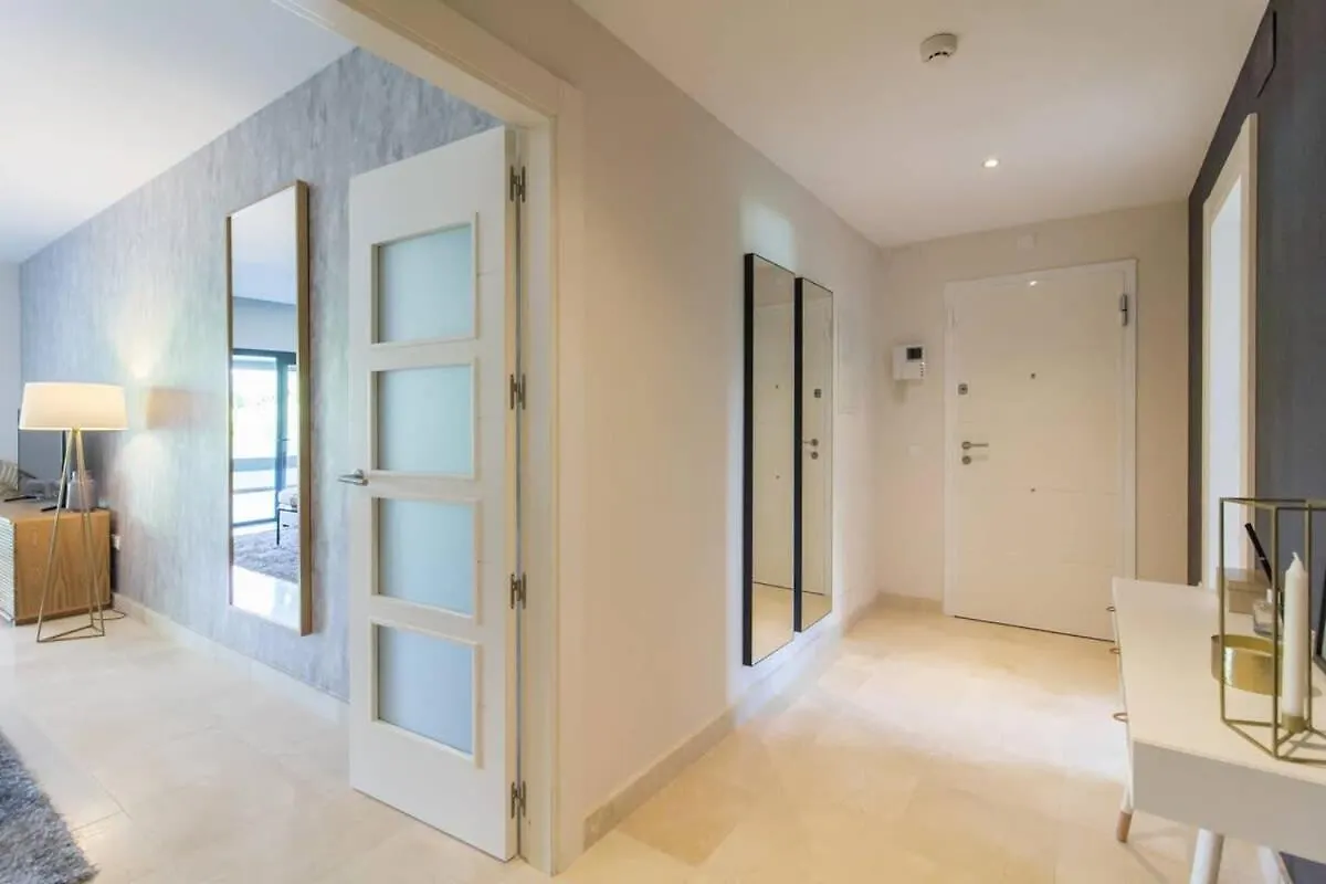 Luxury Holiday Resort Pools Tennis Wifi Marbella Estepona Apartment