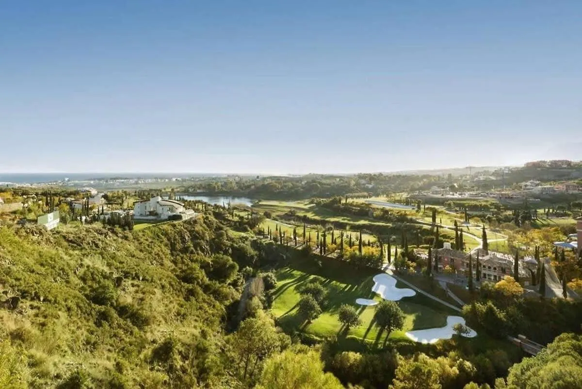 Luxury Holiday Resort Pools Tennis Wifi Marbella Estepona 0*,  Spain
